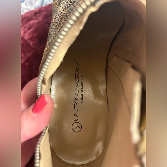 Women’s Unity in Diversity Sage Zipper Bootie Sandal tan & Black Leather size 39 - Picture 4 of 9